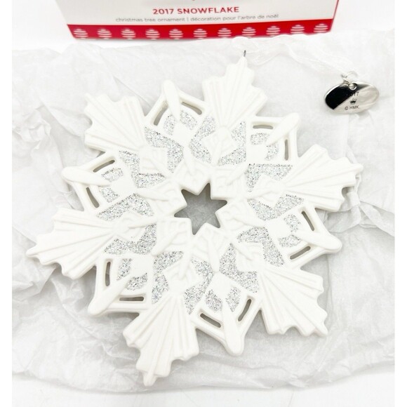 Hallmark Keepsake 2017 Snowflake Ornament Porcelain Christmas Original Box - Picture 3 of 5